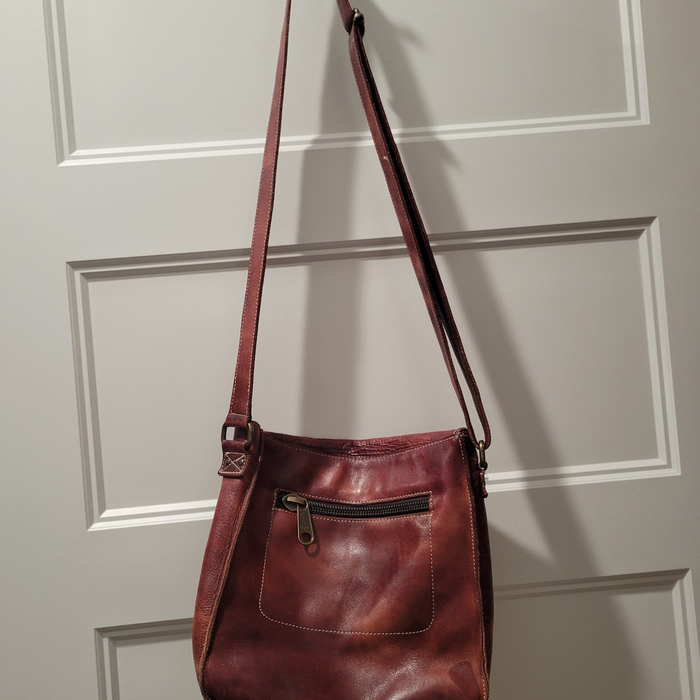 BED|STU Red Crossbody Bag - Picture 4 of 9